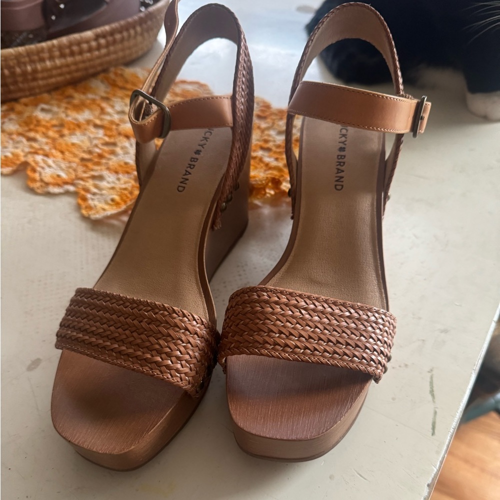 Lucky Brand Zyler Platform Wedge Sandal